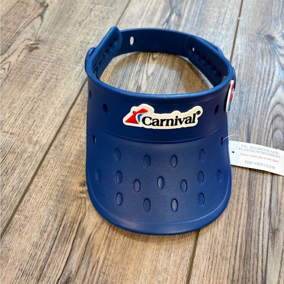 NWT Vizers Carnival Cruise VIFP Club 2 Hat Visor Red & Blue Color New - Picture 3 of 9